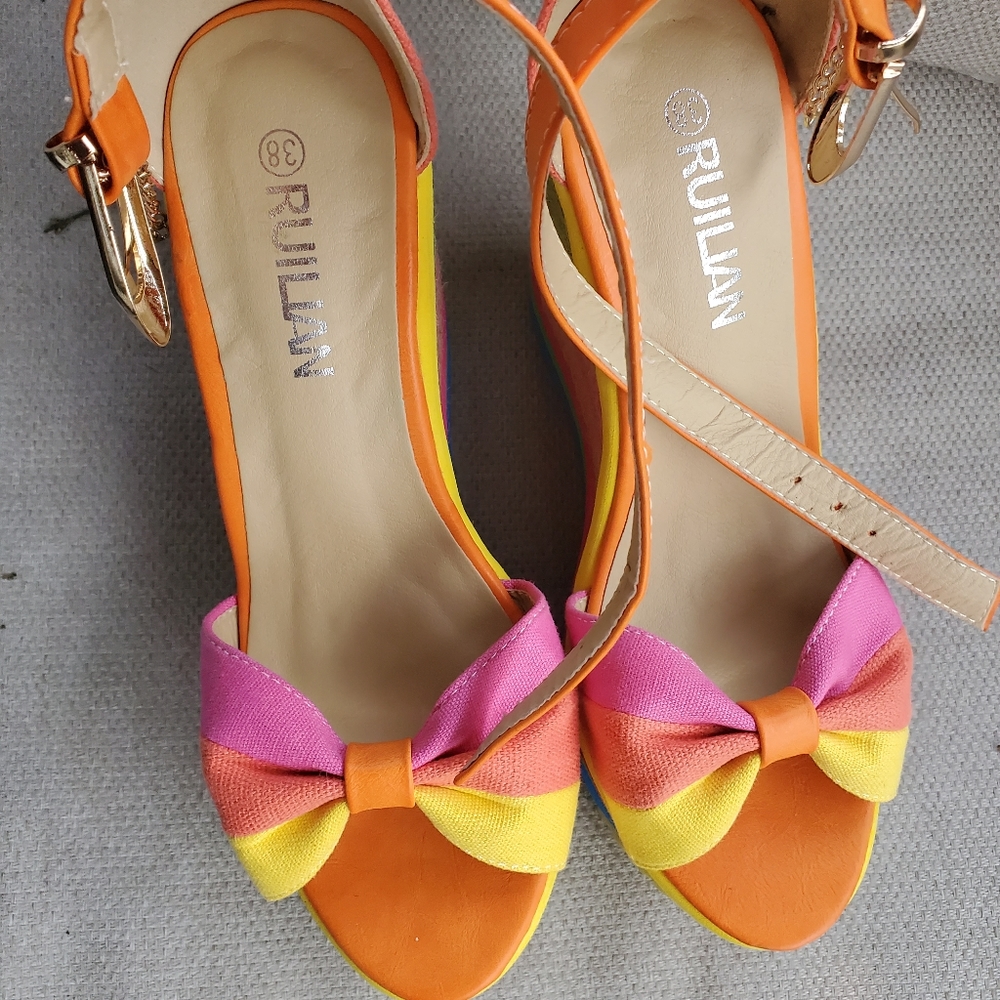 Shoes - Picture 7 of 7